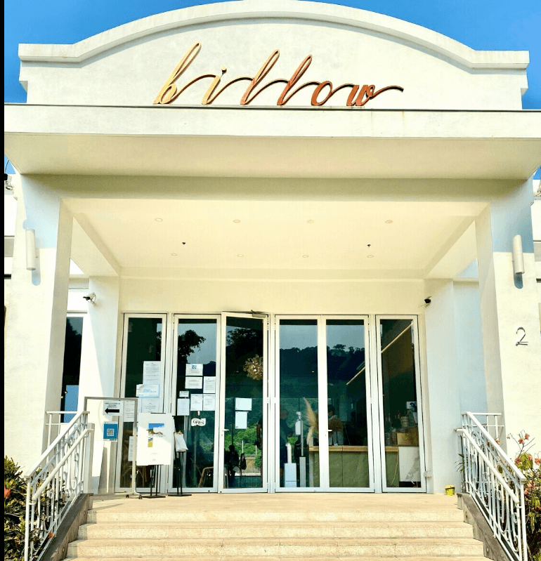 Billow Bar Seafood Bistro